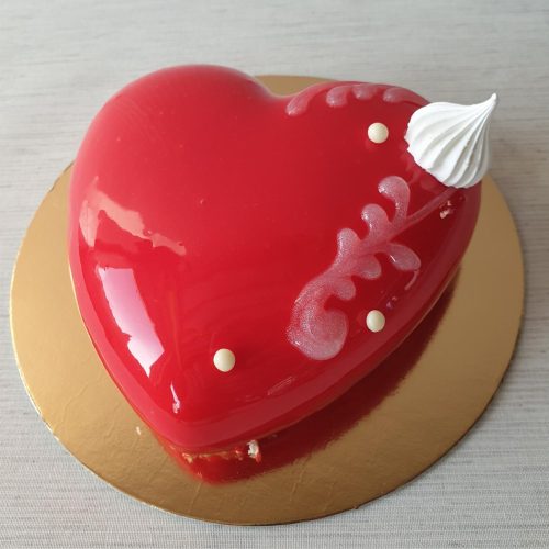 Szív alakú mousse torta