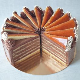 Dobos tortaszelet