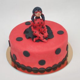 Katica lány torta 1