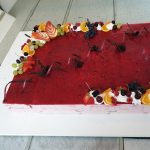 Szögletes erdei gyümölcsös torta